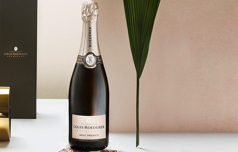 Louis roederer premier. Louis Roederer Brut Champagne. Louis Roederer брют. Луи Родерер брют премьер. Louis Roederer Blanc de blancs шампанское.