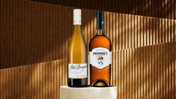 Выбор недели: вино Petit Bourgeois Sauvignon и коньяк Monnet VS в подарочной упаковке
