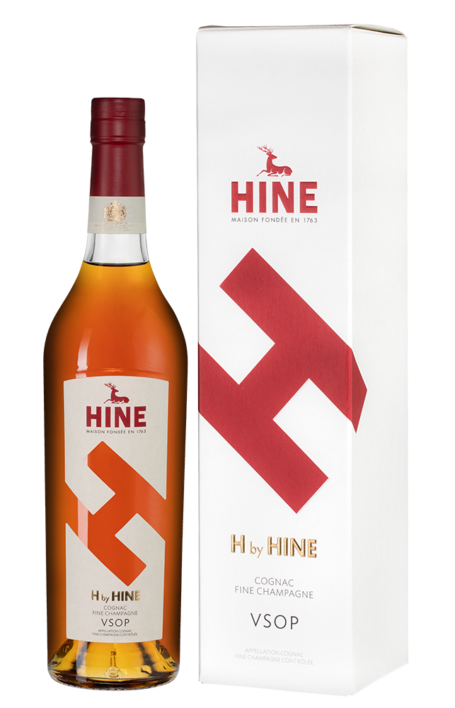 Коньяк hine купить. H by Hine Cognac VSOP (Gift Box). Коньяк эйч бай Хайн ВСОП. Коньяк h by Hine VSOP, 0.7 Л.. Коньяк Thomas Hine h by Hine.