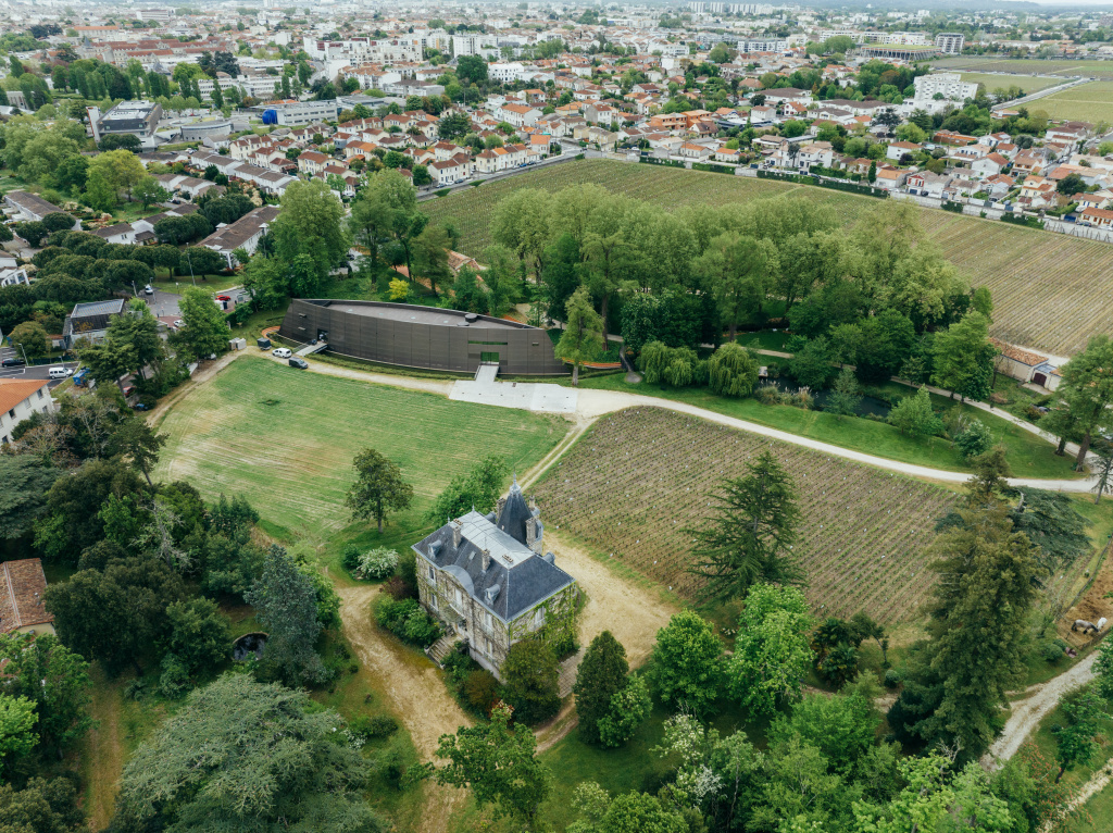 Винодельня Les Carmes Haut-Brion